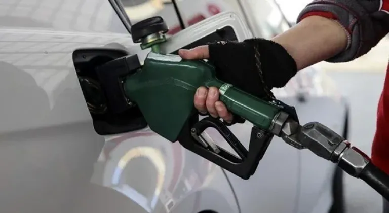 ARAÇ SAHİPLERİ DİKKAT Motorine zam bekleniyor, işte tahmini fiyatlar