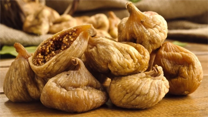 İNCİR Doğal vücut temizleme aracı; Gece suda bekletip sabah tüketmek yetiyor..!