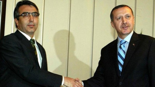 ISPARTA'LI Eski bakan Erkan Mumcu; Siyasetemi dönüyor?