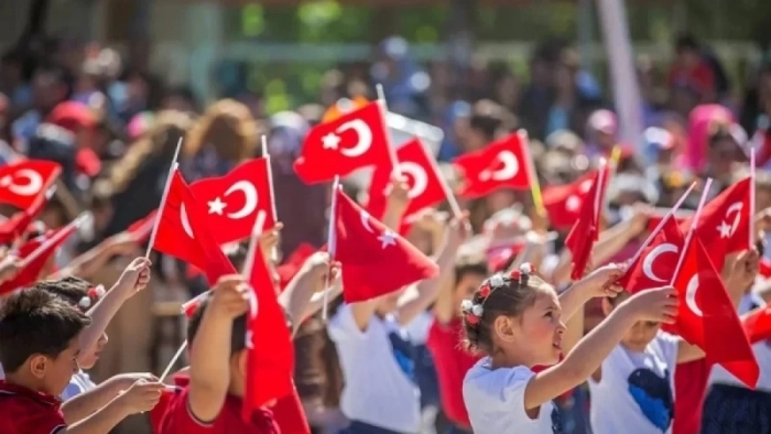 E koleji : Tüm çocuklarımızın 23 nisan bayramı kutlu olsun..!
